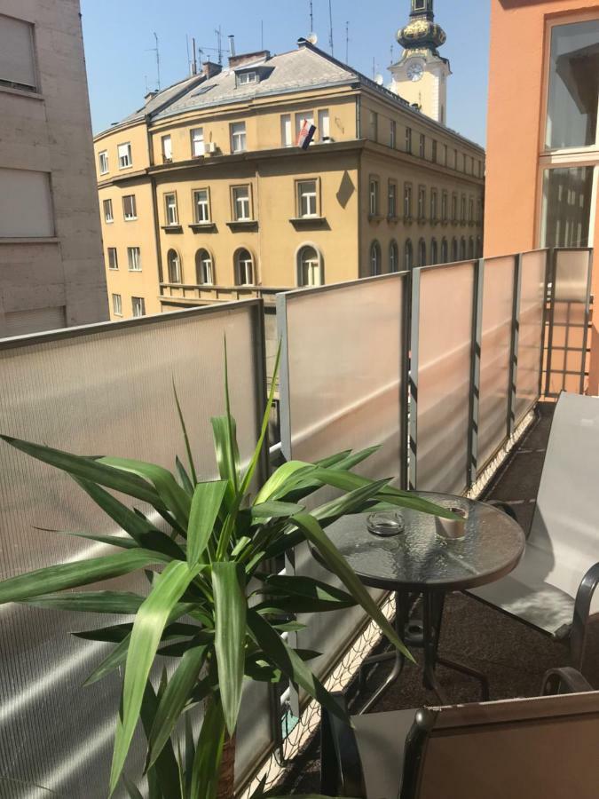 Main Square Dream Apartment Zagreb Luaran gambar